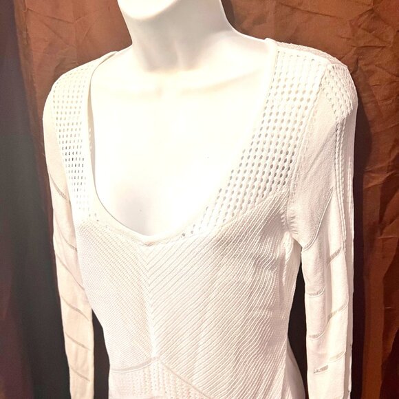 Cache Women's White Sheer Open Weave Deep V Neck Long Sleeve Fitted Sweater-XSM - Picture 3 of 16